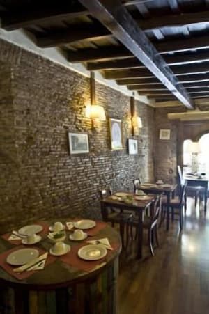 thumbnail: Restaurant