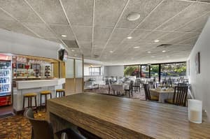 thumbnail: Breakfast area