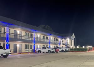 thumbnail: Exterior