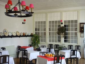 thumbnail: Breakfast area