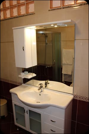 thumbnail: Bathroom