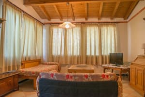 thumbnail: Living room