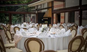 thumbnail: Banquet hall