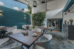 thumbnail: Dining room