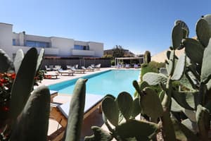 thumbnail: Pool