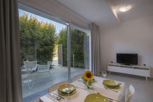thumbnail: Terrace/patio