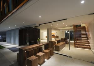 thumbnail: Lobby sitting area