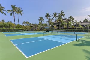 thumbnail: Tennis court