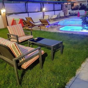 thumbnail: Pool