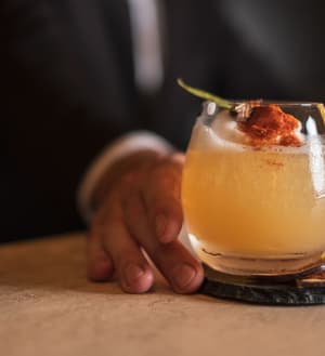 thumbnail: Bar (on property)