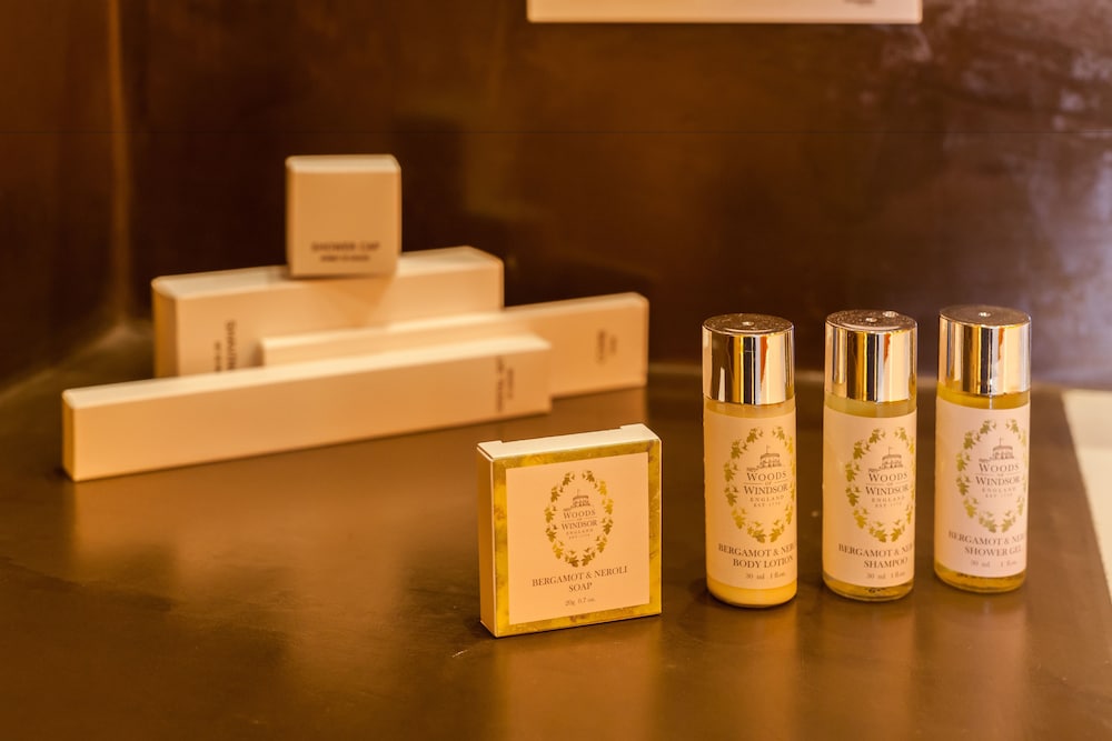 Bathroom amenities