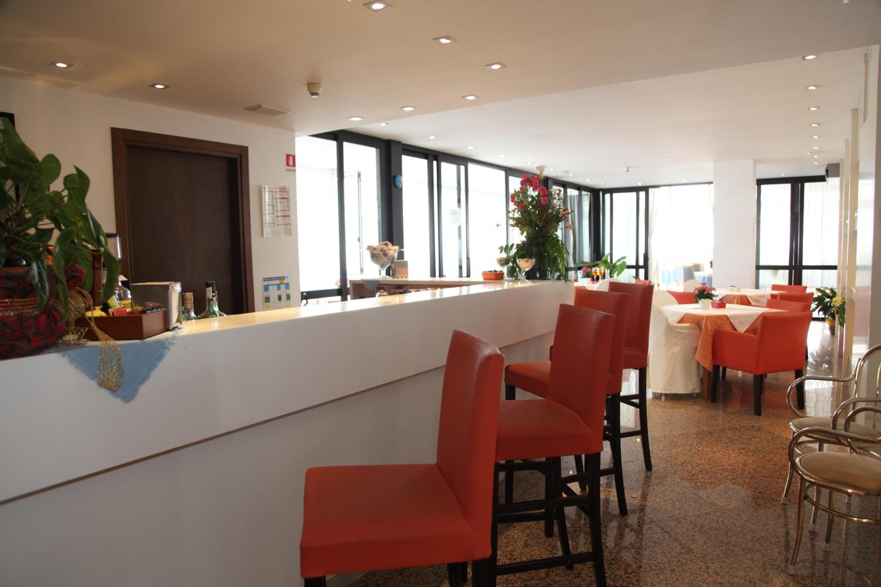 Restaurant-cafeteria