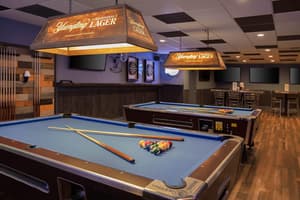thumbnail: Bar (on property)