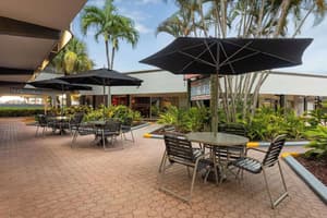 thumbnail: Bar (on property)