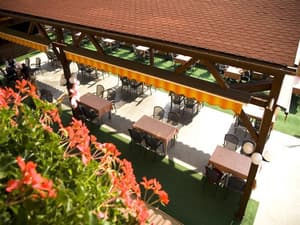 thumbnail: Restaurant
