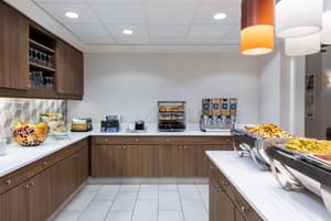 thumbnail: Breakfast area