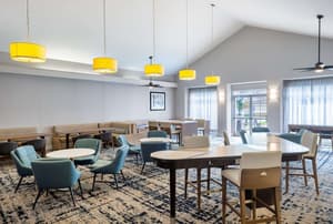 thumbnail: Breakfast area