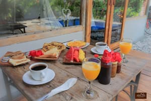 thumbnail: In-room dining