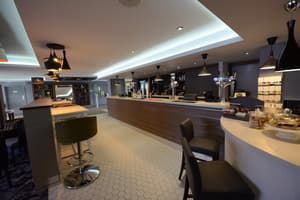 thumbnail: Bar (on property)