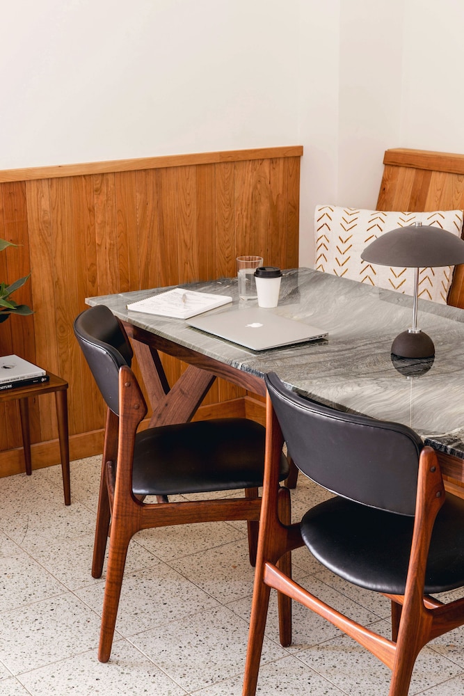 Restaurant-cafeteria