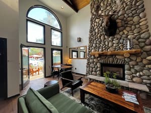 thumbnail: Living area