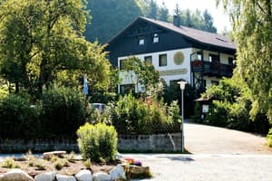 thumbnail: Exterior