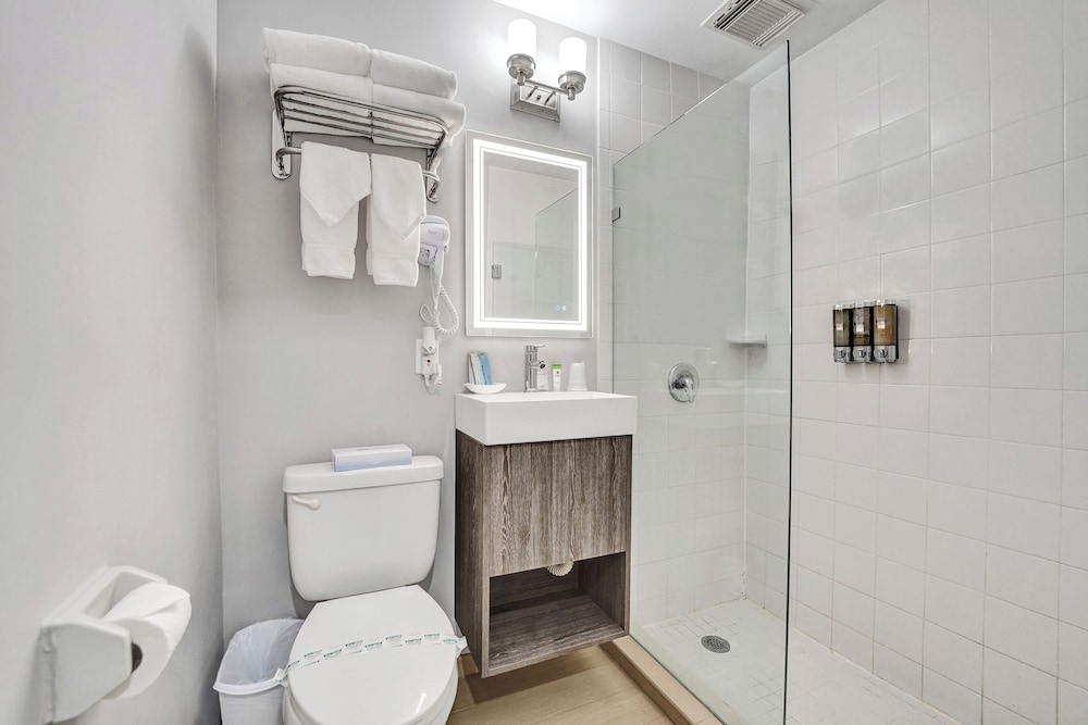 Bathroom amenities