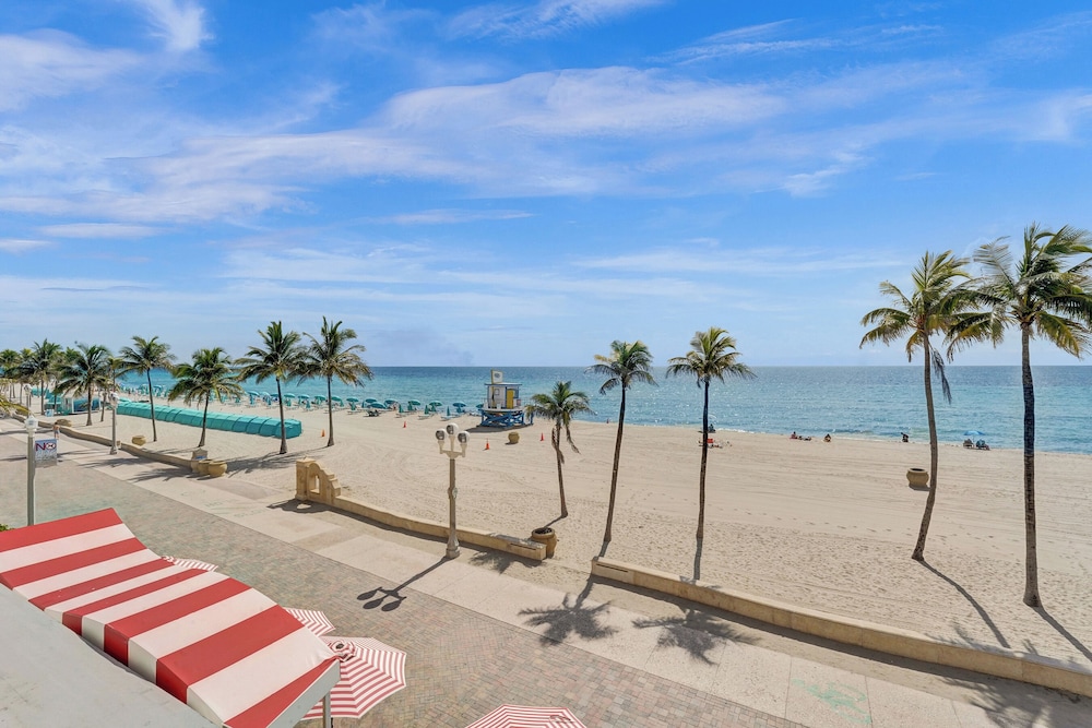 Beach/ocean view