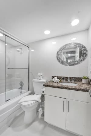thumbnail: Bathroom