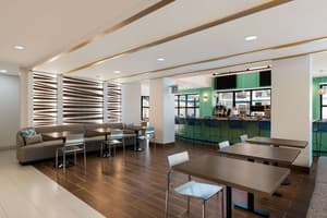 thumbnail: Breakfast area