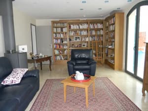 thumbnail: Interior
