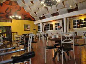 thumbnail: Dining