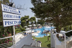 thumbnail: Outdoor pool