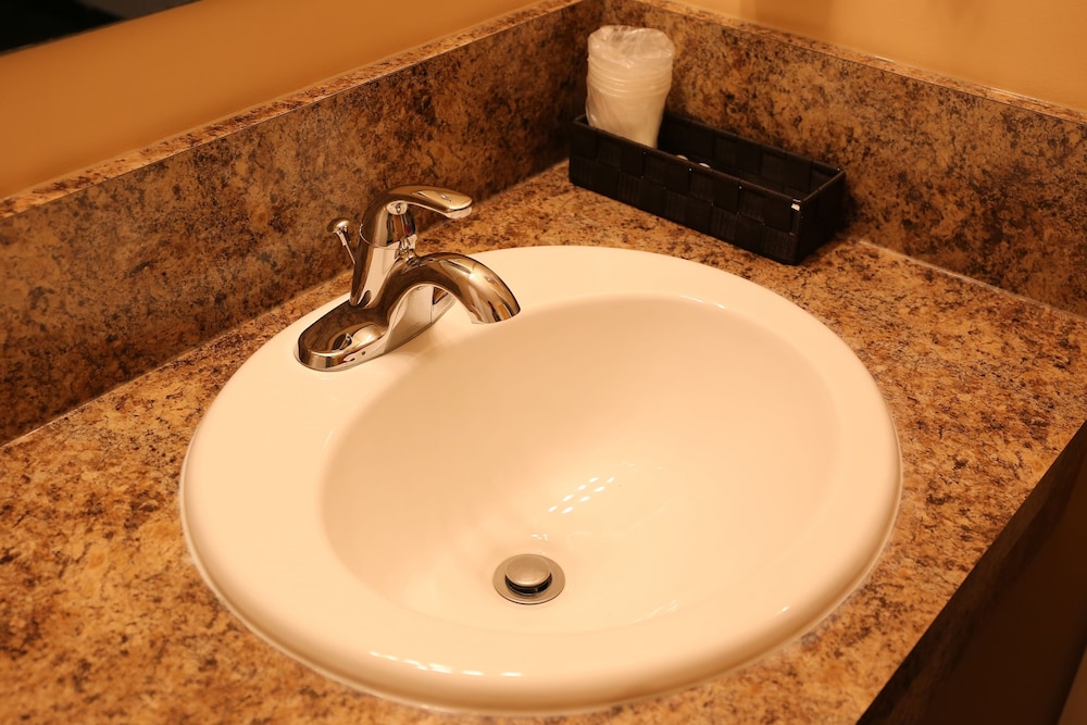 Bathroom sink