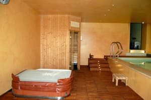 thumbnail: Sauna