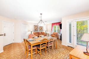 thumbnail: Dining room
