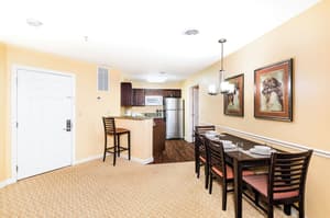 thumbnail: Dining room