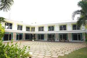 thumbnail: Exterior