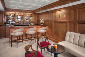 thumbnail: Bar (on property)