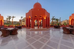 thumbnail: Exterior detail