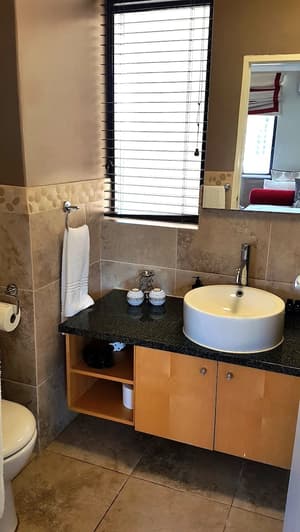 thumbnail: Bathroom amenities
