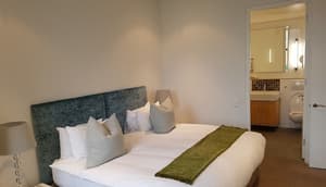thumbnail: Room