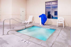thumbnail: Pool