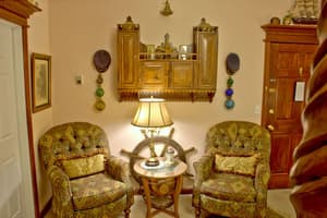 thumbnail: Interior