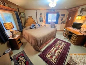 thumbnail: Living area