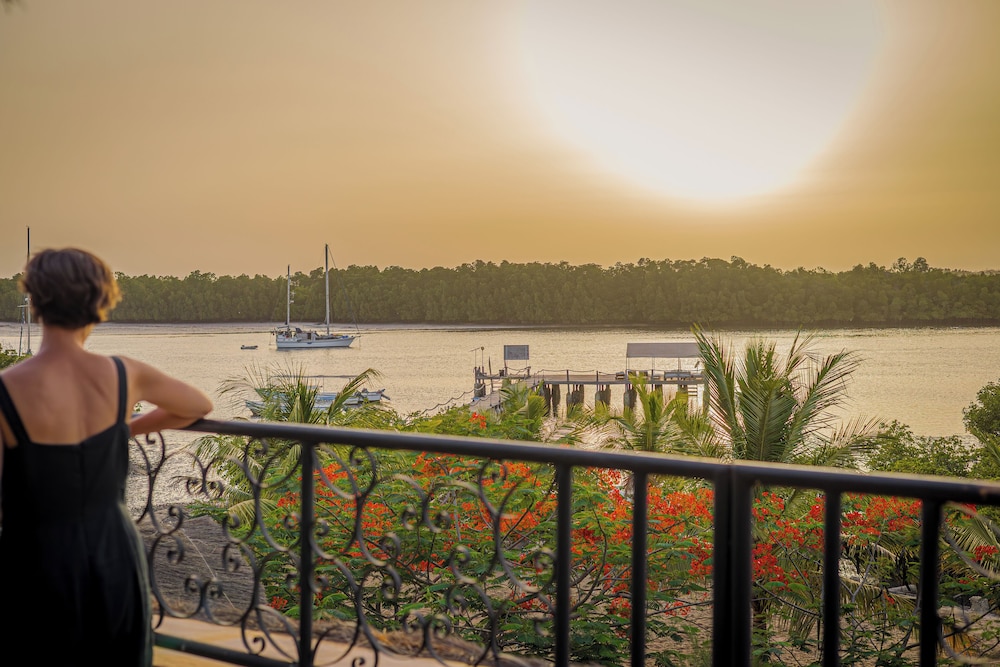 Sundeck