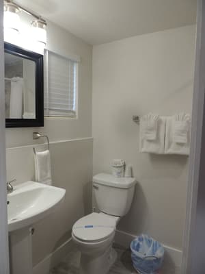 thumbnail: Bathroom