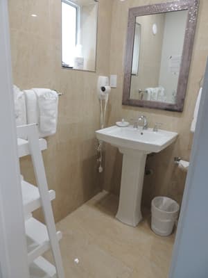 thumbnail: Bathroom