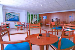 thumbnail: Restaurant
