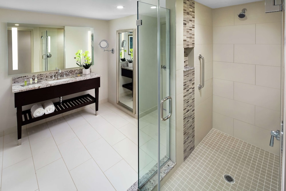 Bathroom shower